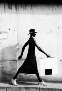 Kadara Enyeasi – playing with moods, emotions and perspective